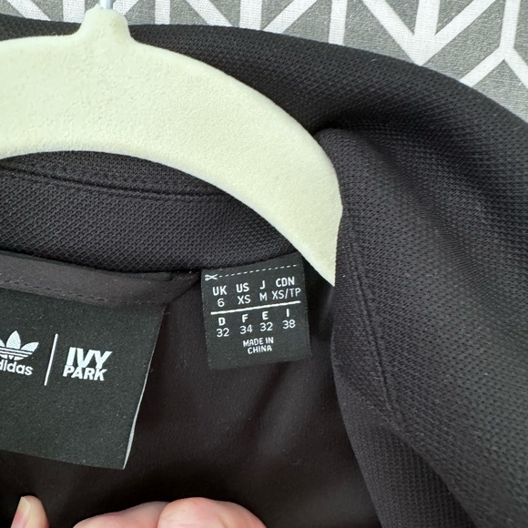 Adidas x IVY PARK 2020 IVP Suit Jacket Blazer - Size XS - Never Worn - Picture 2 of 3